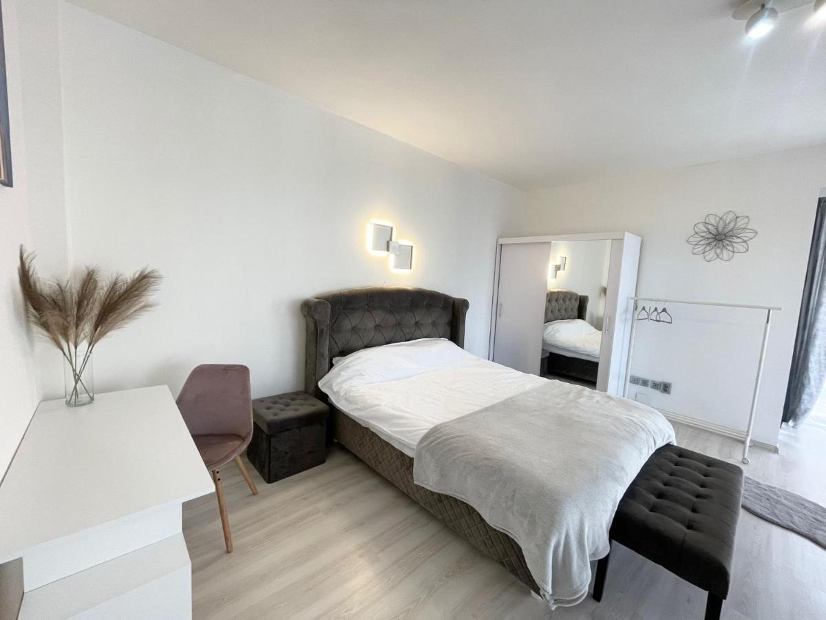 Panoramic Studio Apartment Cluj-Napoca Exterior photo